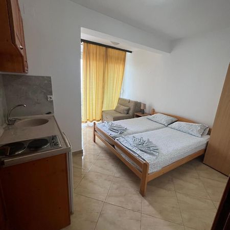 Sand And Sea Apartments อุลซิน ภายนอก รูปภาพ