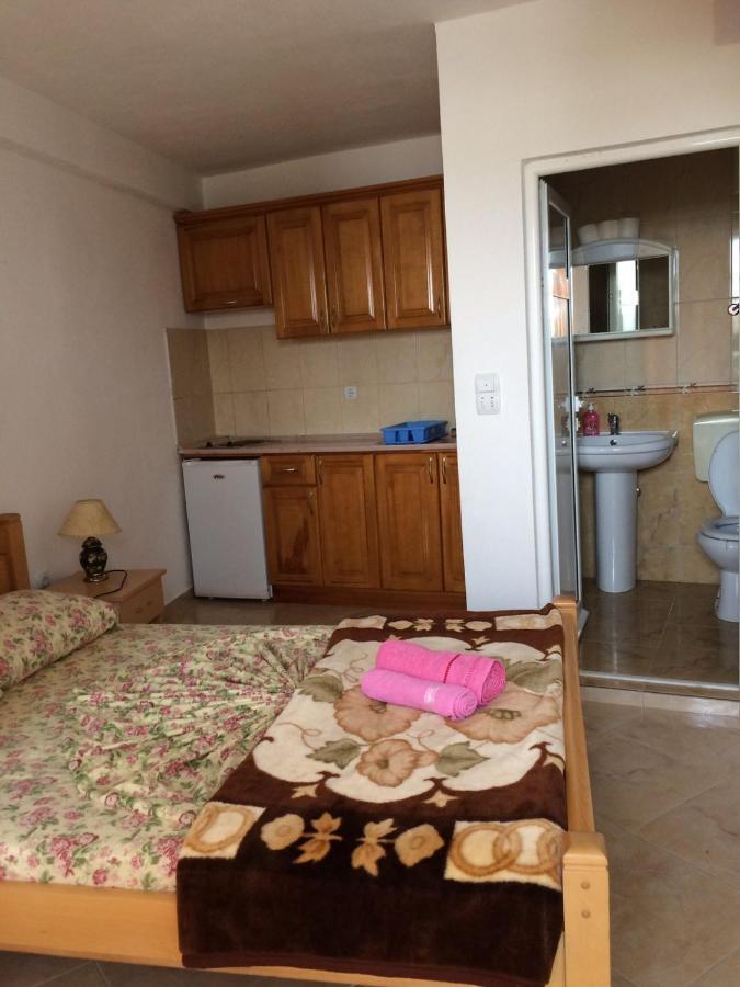 Sand And Sea Apartments อุลซิน ภายนอก รูปภาพ